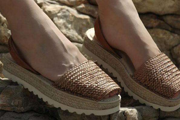 calzado mujer marca SAVARCA